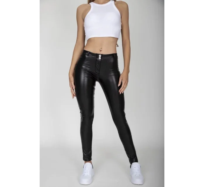 Dámské kalhoty Black Leather Mid Waist JEANS model 8889614 - Gym Glamour Dámské kalhoty Black Leather Mid Waist JEANS model 8889614 - Gym Glamour