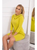 Šaty s kapucí a kapsami na kiwi Šaty s kapucí a kapsami na kiwi