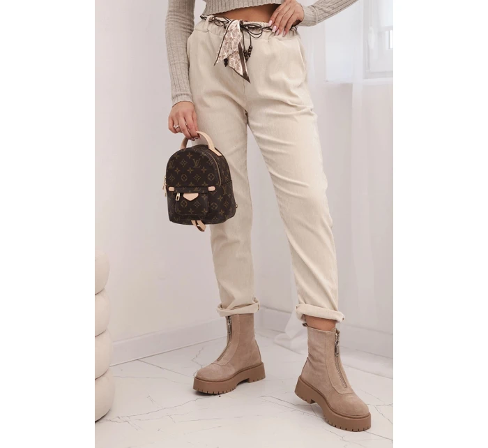 Dámské kalhoty z viskózy s šátkovým páskem béžové Dámské kalhoty z viskózy s šátkovým páskem béžové