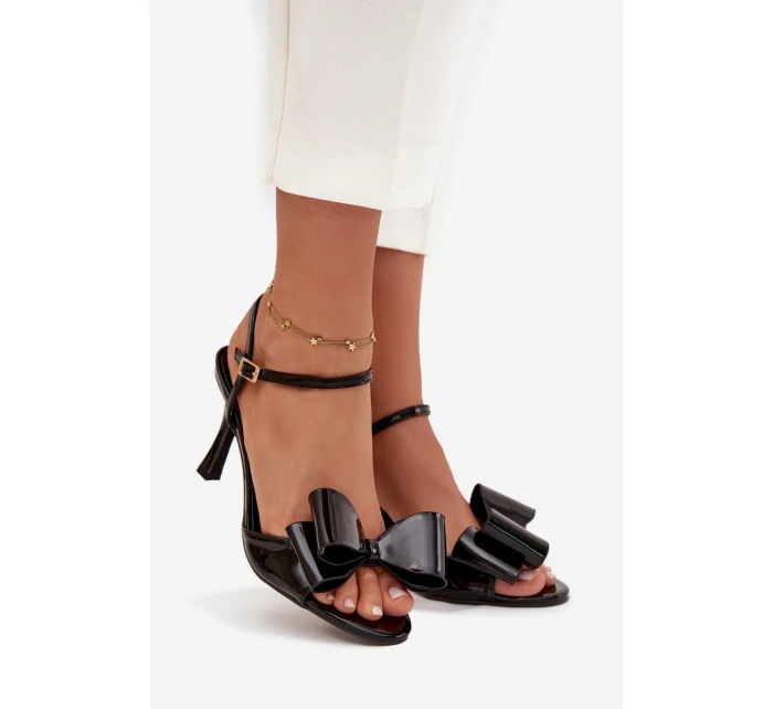 Lakované sandály na podpatku s mašlí černé Noliva Lakované sandály na podpatku s mašlí černé Noliva