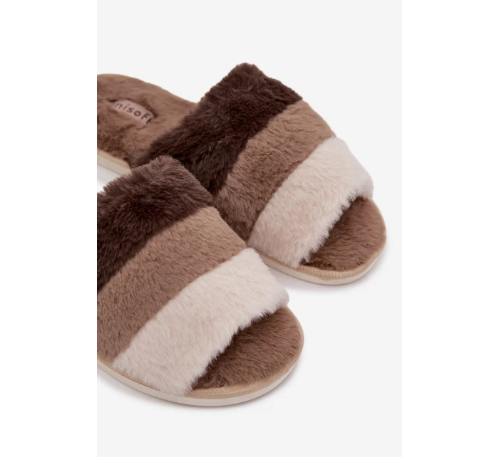 Kožešinové dámské pantofle s pruhy hnědé model 21744825 - Boto Kožešinové dámské pantofle s pruhy hnědé model 21744825 - Boto