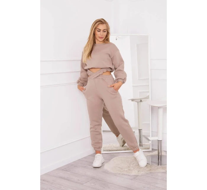 Zateplená souprava s krátkou mikinou tmavě béžová Zateplená souprava s krátkou mikinou tmavě béžová