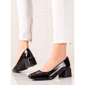 Zajímavé černé dámské  lodičky na širokém podpatku