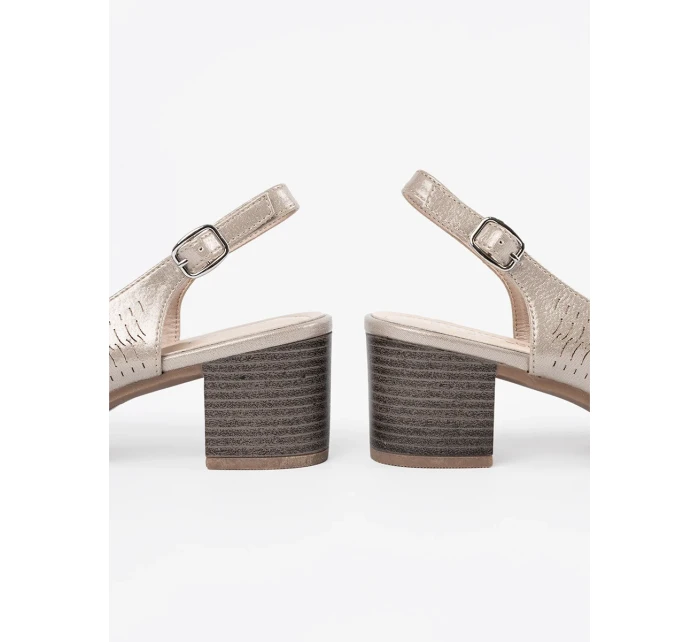 Luxusní zlaté  sandály dámské na širokém podpatku