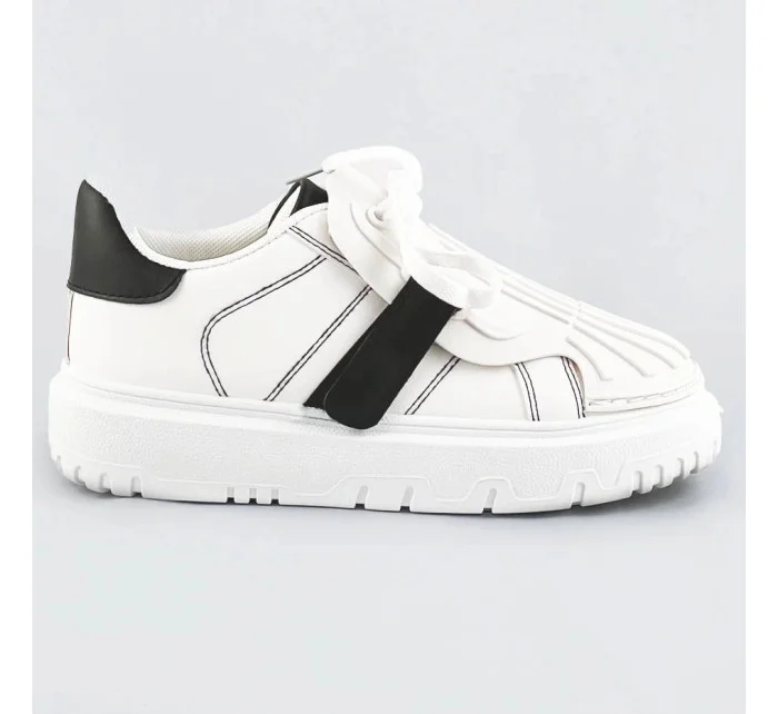 Bílo-černé dámské sportovní boty se zakrytým šněrováním (RA2049) Bílo-černé dámské sportovní boty se zakrytým šněrováním (RA2049)