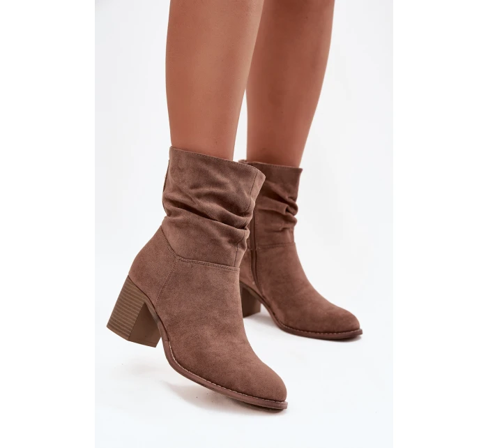 Dámské kotníkové boty s řasením na sloupkovém podpatku S.Barski – hnědé