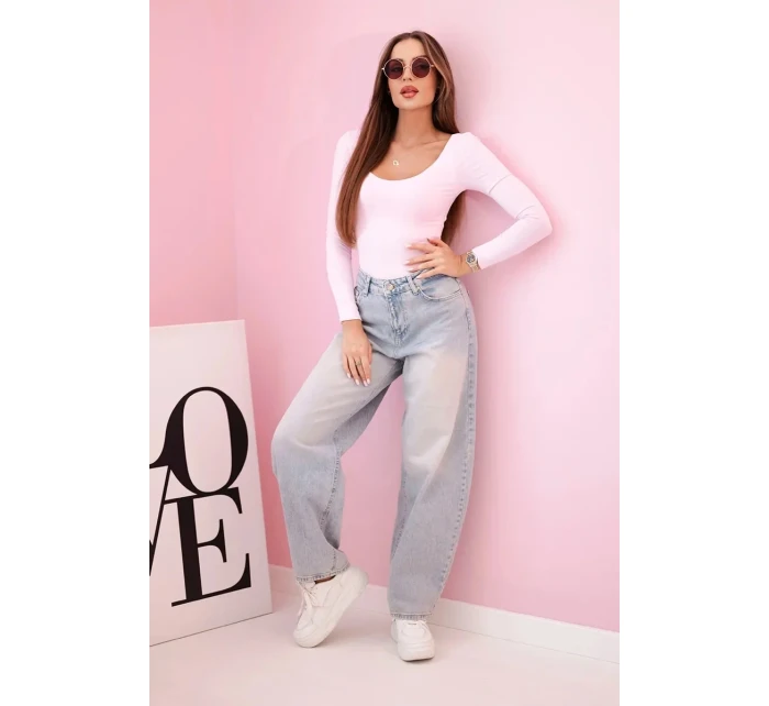 Dámská halenka s dlouhým rukávem a hlubokým výstřihem bonbónově růžová