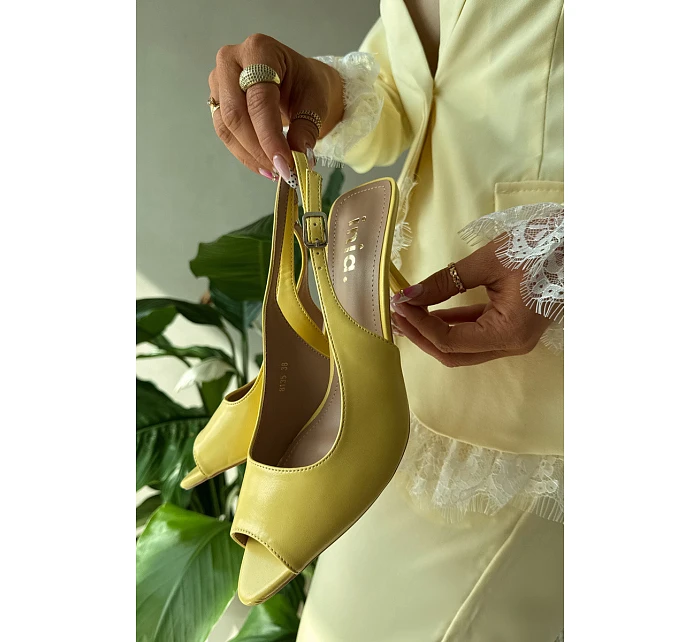 Ženské sandály na podpatku žluté model 22091987 - Boto