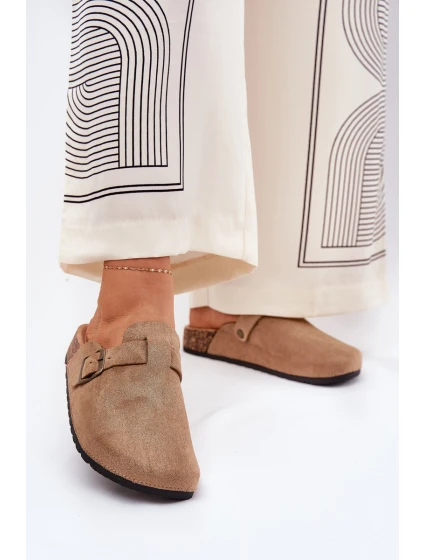 Dámské nazouváky a na platformě s přezkou khaki model 21689831 - Boto