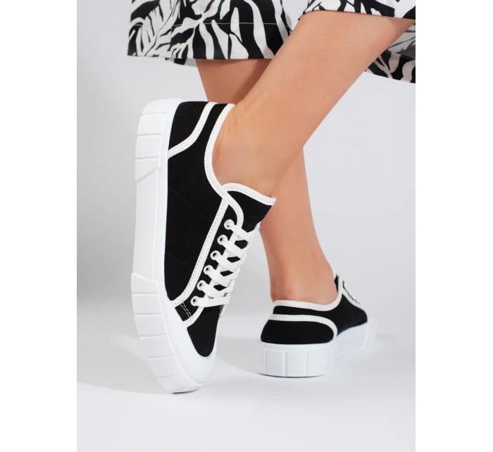 Praktické černé tenisky dámské bez podpatku Praktické černé tenisky dámské bez podpatku