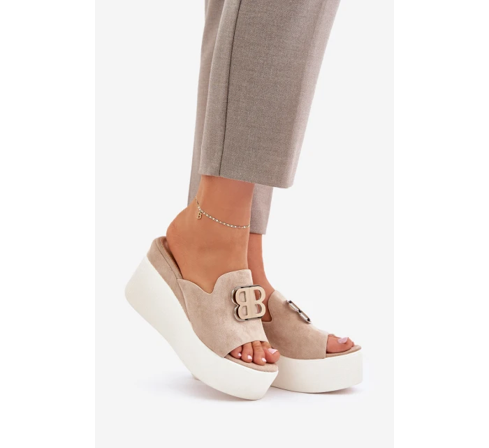 Sandály Na Platformě A Klínu S Ozdobou Béžové model 21682657 - Boto Sandály Na Platformě A Klínu S Ozdobou Béžové model 21682657 - Boto