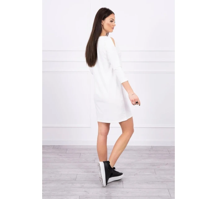 Šaty s potiskem model 18744170 ecru - K-Fashion Šaty s potiskem model 18744170 ecru - K-Fashion