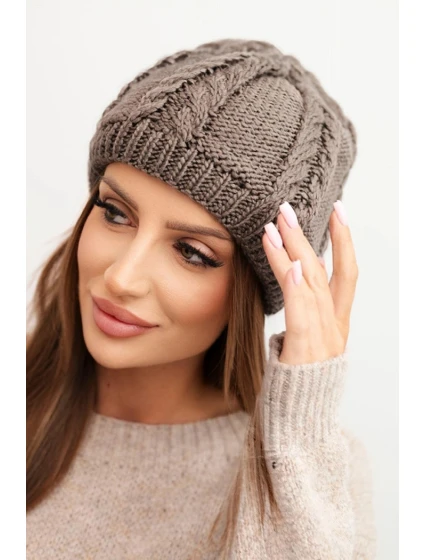 Dámská zimní čepice z vlny s copánkovým vzorem model 21750380 mocca - K-Fashion