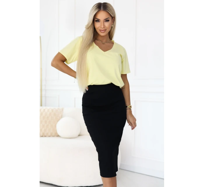 667-1 Přiléhavá pruhovaná midi sukně s vysokým pasem - černá 667-1 Přiléhavá pruhovaná midi sukně s vysokým pasem - černá