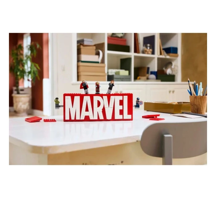 LEGO MARVEL SUPER HEROES 76313 MARVEL logo s minifigurkami