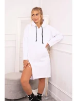 Šaty s kapucí a bočním rozparkem bílé