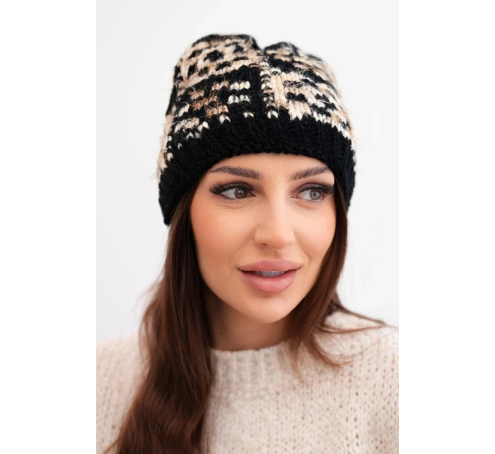 Dámská zimní vlněná čepice s ozdobnými krystalky K399 černá