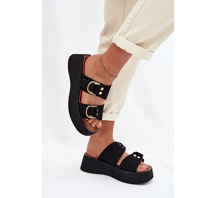 Dámské sandály se zlatými sponami Černé model 22039857 - Boto