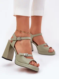 Sandály na podpatku  model 212825 Step in style
