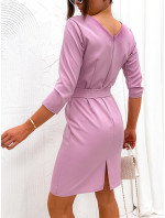 Klasické růžové šaty s páskem pro zavazování model 19764289 - Moon