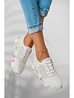 Kožené otevřené dámské polobotky bílé model 22069504 - Boto Kožené otevřené dámské polobotky bílé model 22069504 - Boto