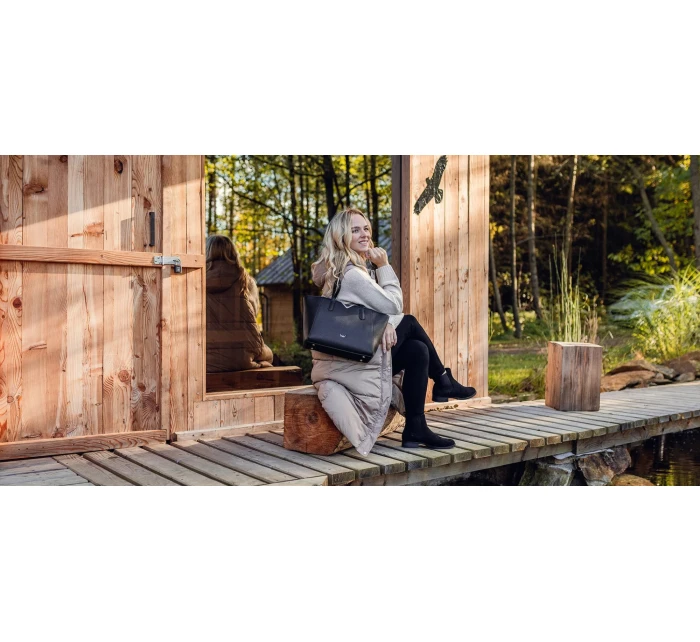 Velká kabelka VUCH Eirene Black Velká kabelka VUCH Eirene Black