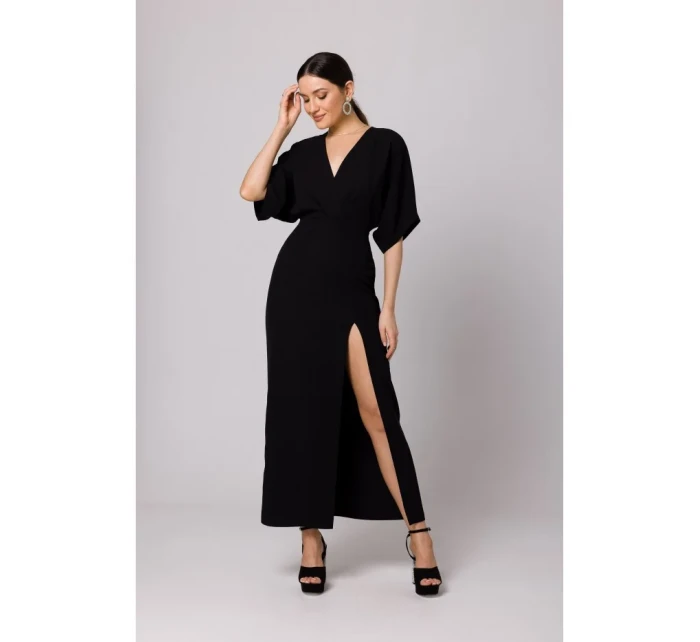 model 18429036 Maxi šaty černé - Makover
