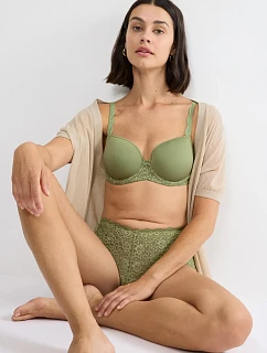 AMOURETTE - Polstrovaná podprsenka s kosticemi pro ergonomické pohodlí Triumph