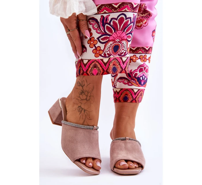 Semišové pantofle na vysokém podpatku model 21619099 Béžove - S.Barski Semišové pantofle na vysokém podpatku model 21619099 Béžove - S.Barski