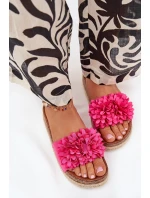 Dámské sandály na platformě s ozdobnými květinami fuchsie model 21704417 - Boto Dámské sandály na platformě s ozdobnými květinami fuchsie model 21704417 - Boto