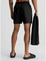 Dárkové balení pánských plavek a ručníku KM0KM00849 BEH černá - Calvin Klein