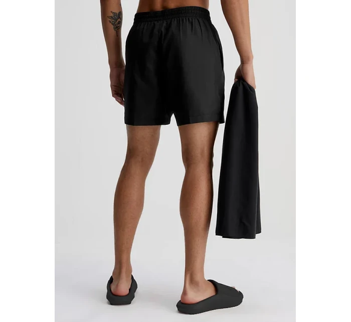Dárkové balení pánských plavek a ručníku KM0KM00849 BEH černá - Calvin Klein