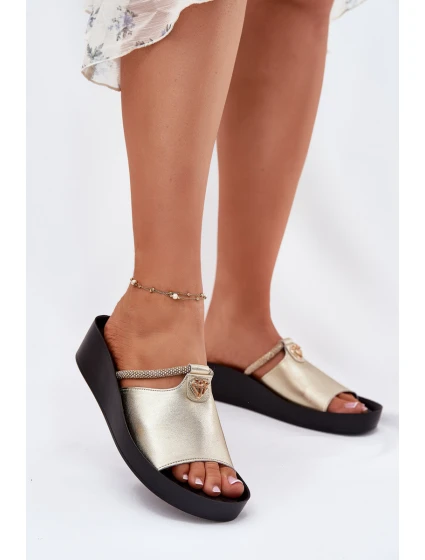 Kožené Dámské Pantofle S Dekorativním Páskem model 21698297 Zlaté - S.Barski