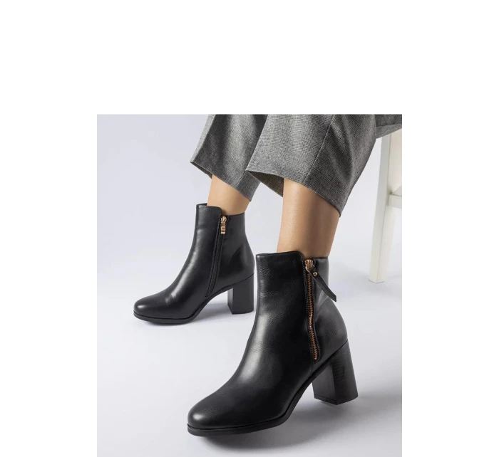 Boty na podpatku model 205097 Solea Boty na podpatku model 205097 Solea