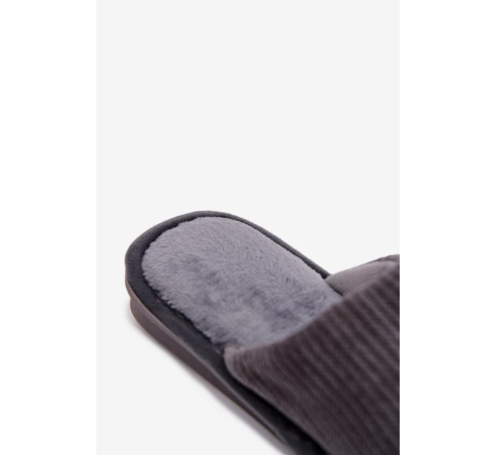 Pánské pantofle s výšivkou šedé model 21793926 - Boto Pánské pantofle s výšivkou šedé model 21793926 - Boto