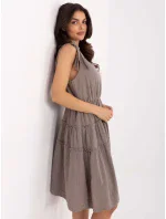 Sukienka MI SK model 21191027 ciemny bezowy - FPrice Sukienka MI SK model 21191027 ciemny bezowy - FPrice