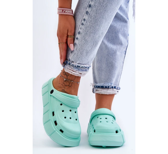 Dámská platforma Crocs model 21624958 - Boto Dámská platforma Crocs model 21624958 - Boto