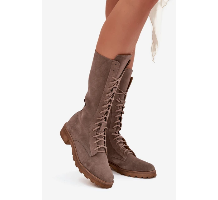 Semišové kotníkové boty s šněrováním do   tmavě béžové model 21707544 - Zazoo