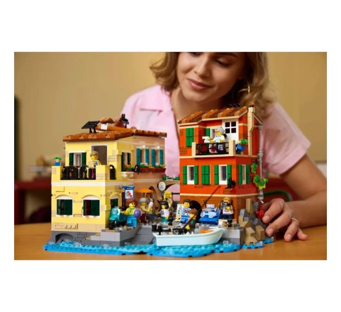 LEGO Ideas 21359 Italská riviéra