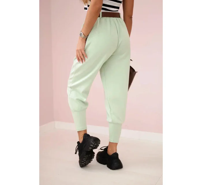 Kalhoty s páskem a kapsami z máslové látky tmavá máta Kalhoty s páskem a kapsami z máslové látky tmavá máta