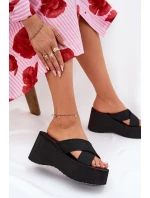 Dámské Pantofle Na Podpatku A Platformě Černé model 21688193 - Boto Dámské Pantofle Na Podpatku A Platformě Černé model 21688193 - Boto