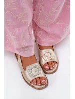 Dámské sandály na plochém podpatku s ozdobným detailem S.Barski KV51-080 zlaté Dámské sandály na plochém podpatku s ozdobným detailem S.Barski KV51-080 zlaté