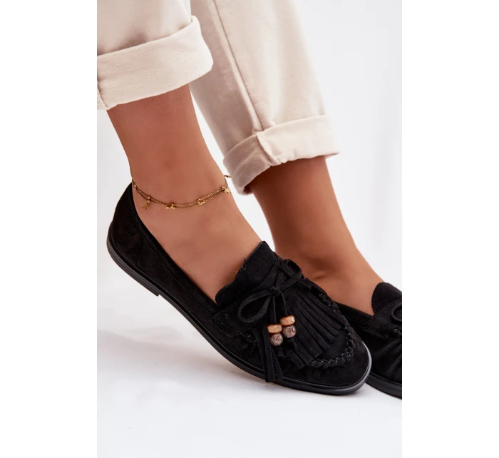 Dámské mokasíny s třásněmi a korálky Černé model 21937649 - Boto Dámské mokasíny s třásněmi a korálky Černé model 21937649 - Boto