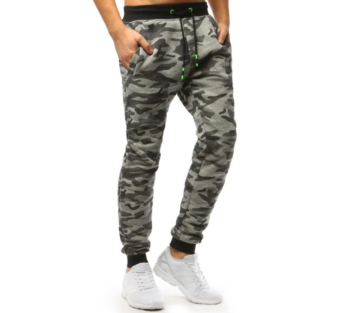 Pánské světle šedé teplákové kalhoty moro model 21964099 - FashionStreet