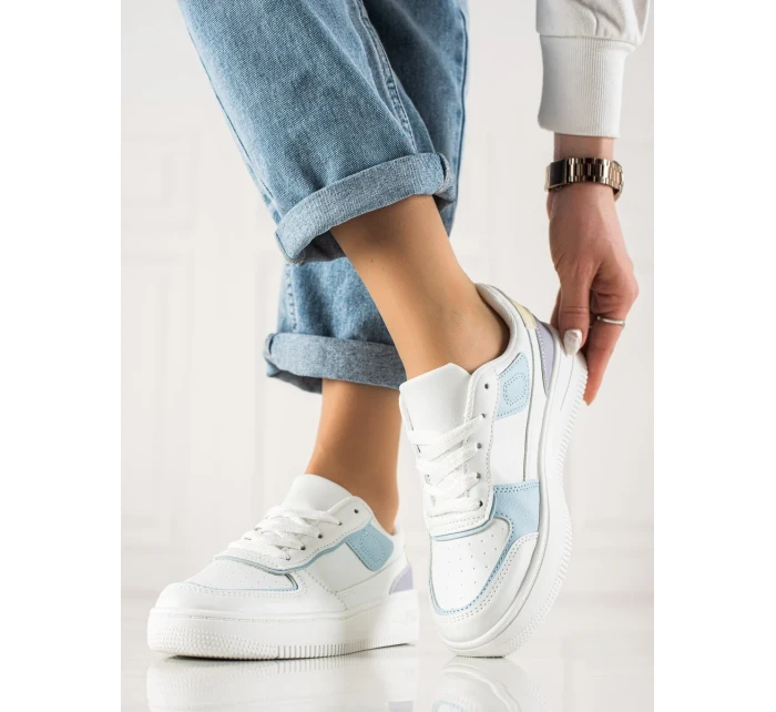 Módní  tenisky dámské bílé bez podpatku