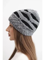 Dámská zimní čepice z vlny v hrubém pletení a pruhy K465 šedá + černá