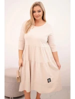 Dámská bavlněná model 21800787 Plus Size s volány a ohrnutými rukávy béžová - K-Fashion Dámská bavlněná model 21800787 Plus Size s volány a ohrnutými rukávy béžová - K-Fashion