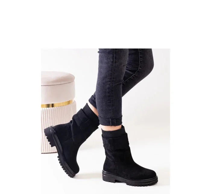 Boty model 205038 Solea Boty model 205038 Solea