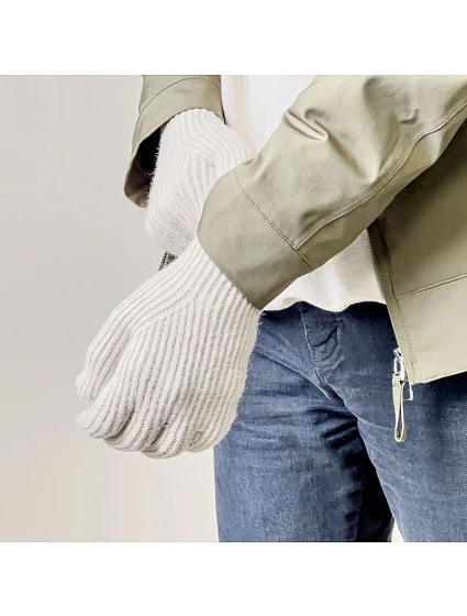 Pletené rukavice na telefon s výřezem na model 22083389 béžové - Hurtel Pletené rukavice na telefon s výřezem na model 22083389 béžové - Hurtel