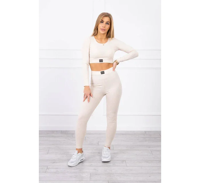Souprava s blůzou nahoře pruhovaná světle béžová